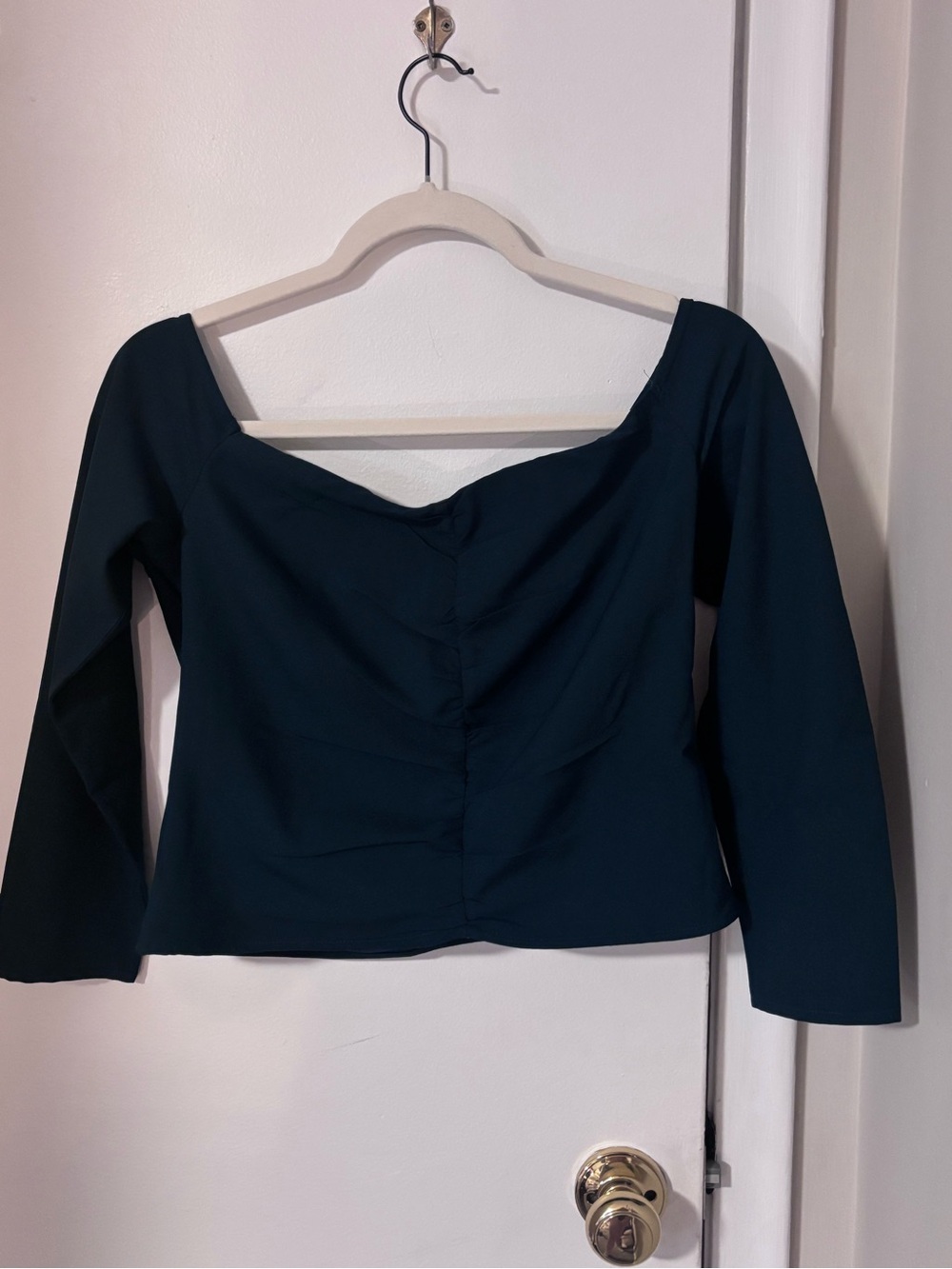 Abercrombie & Fitch Off-Shoulder 3/4 Sleeve Top